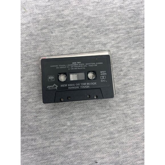 New Kids On The Block, Hanging Tough Audio Cassette Tape 1988 Hangin Tough - Picture 5 of 8